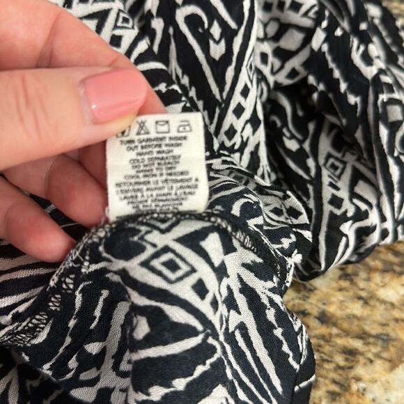 Billabong Heart Strayed Black And White Long Sleeve Mini Dress Size M - Picture 8 of 11